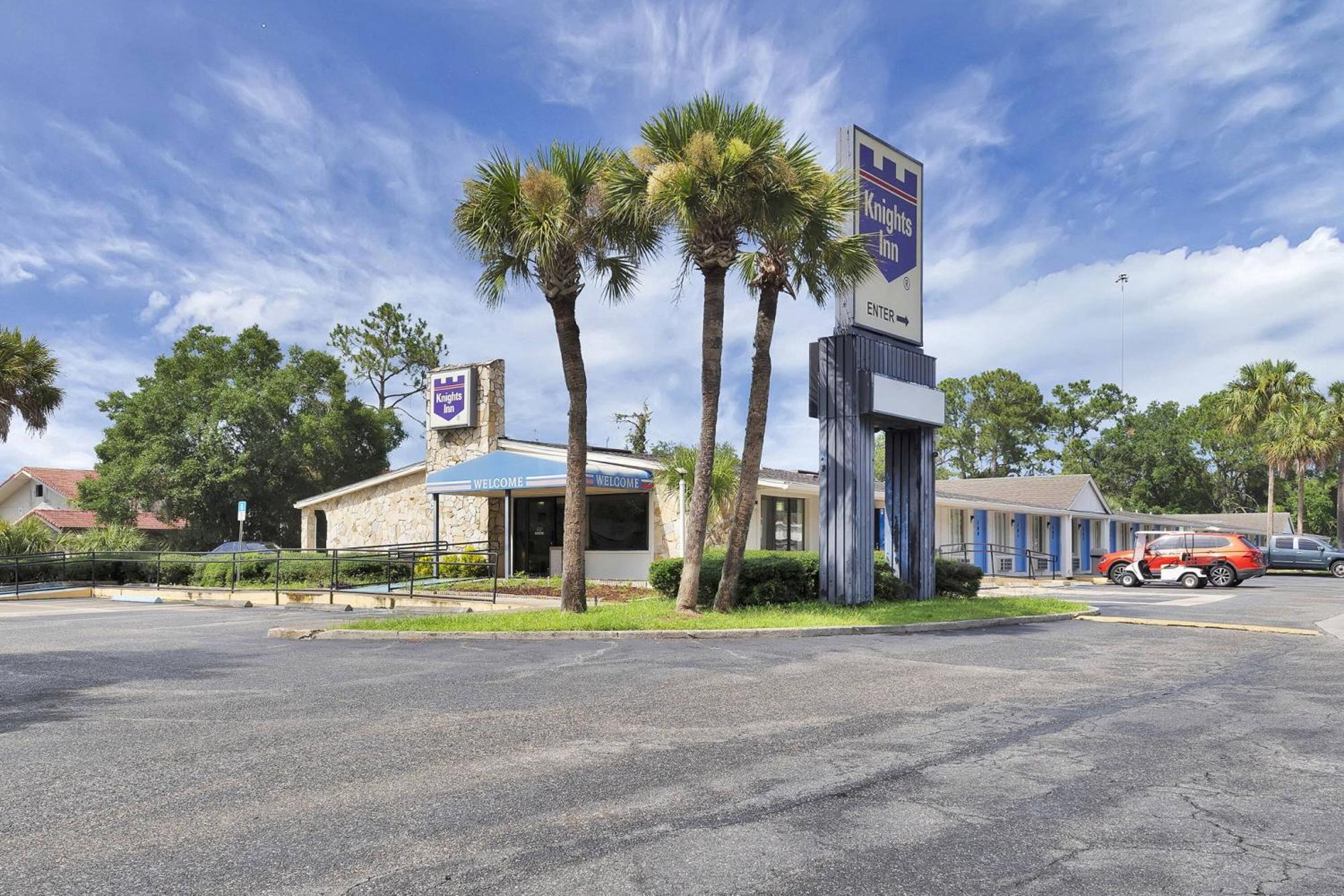Knights Inn Jacksonville At Dix Ellis Trail Exteriör bild